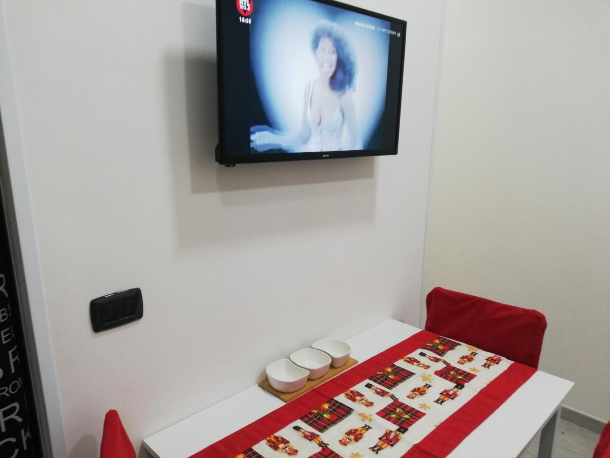 Casetta Soriano - Piazza Dante Apartment *