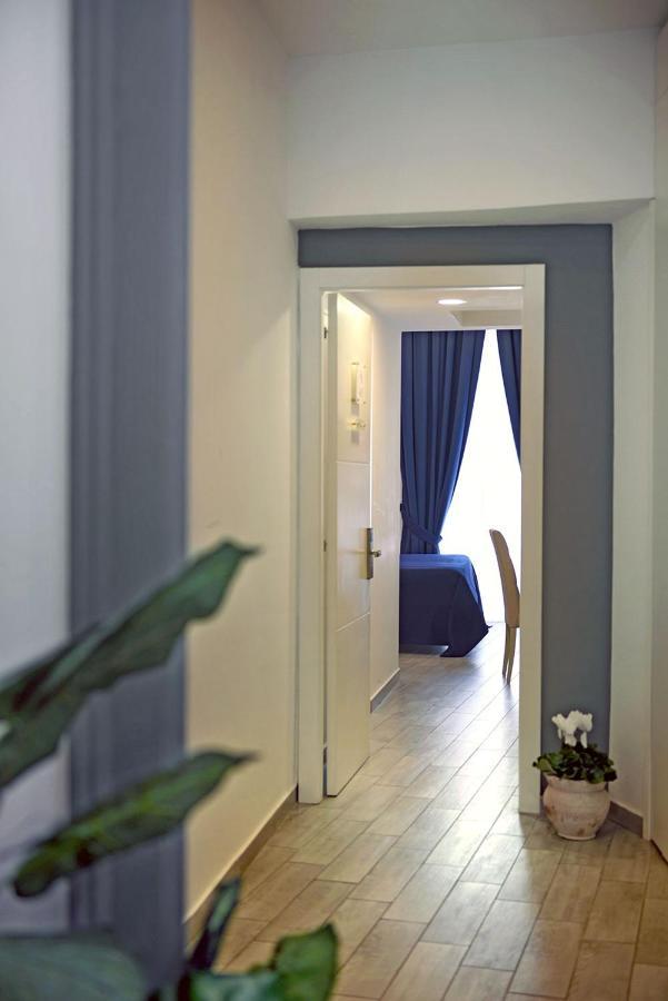 Hotel Barbarella 2*