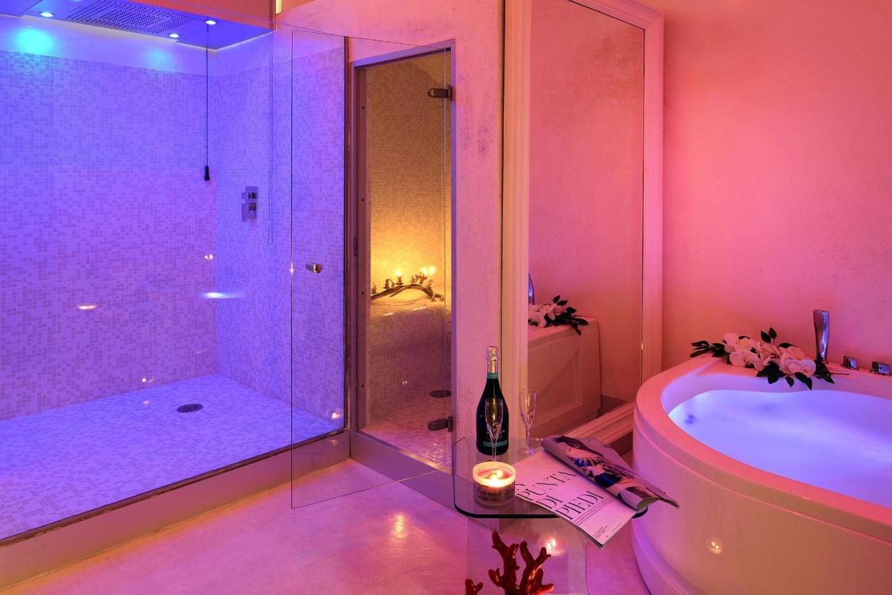 Hotel Barbarella 2*