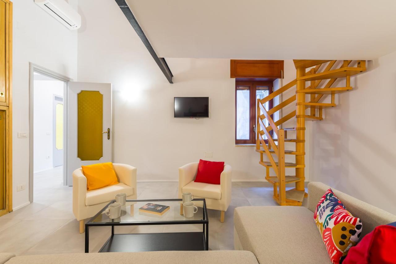 Casana On Christmas Alley By Napoliapartments Naples
