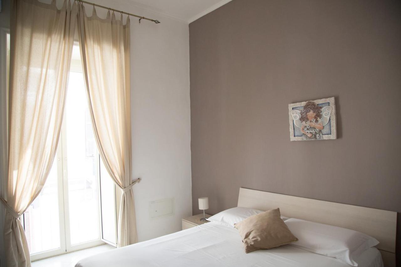 Chiaia 2* Naples