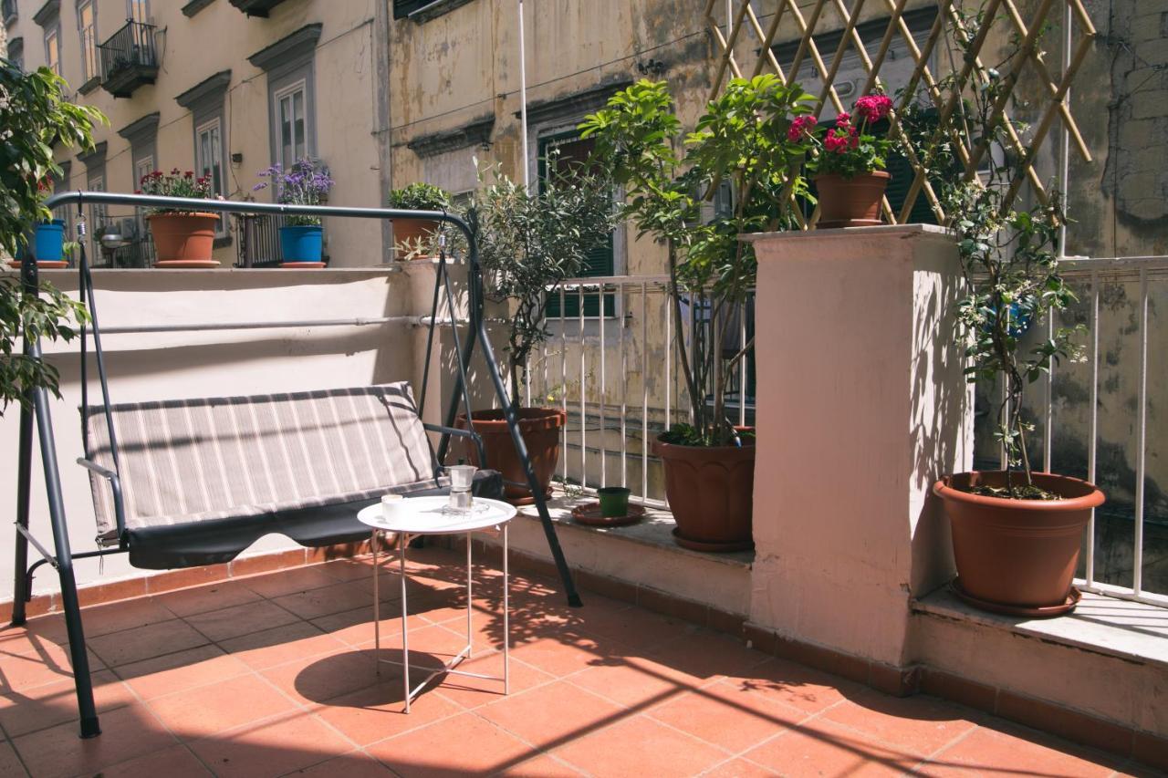 Apartment La Casa Del Nespolo, 2 Terrazzi E 2 Bagni In Centro