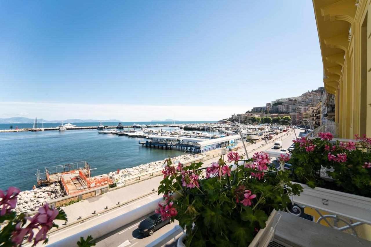 Seaside Caracciolo Guest house Naples