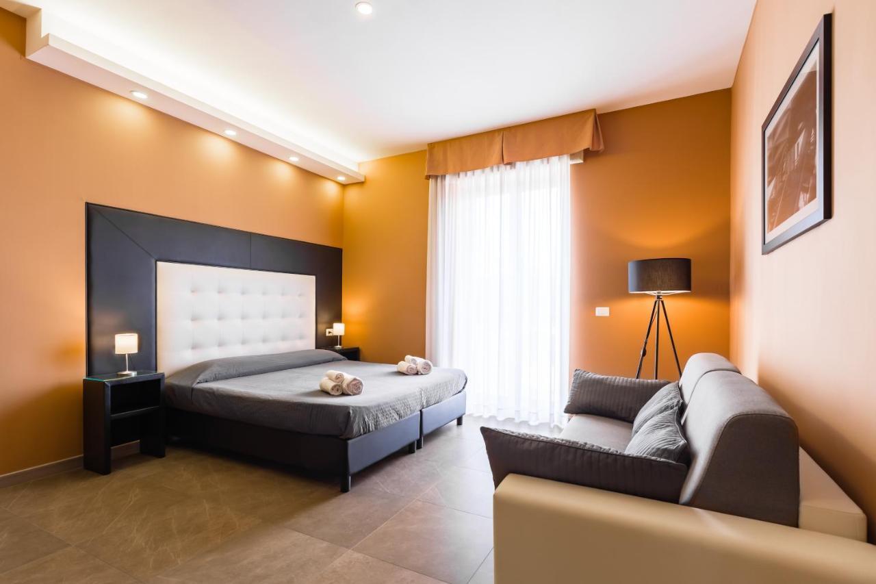 Bh Railway Guest house Naples