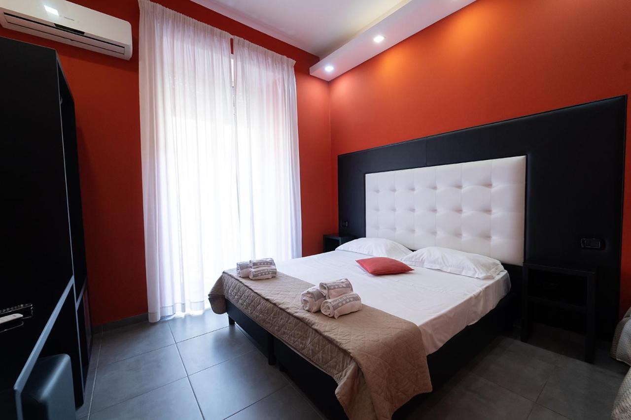 Guest house Royal House Centro, By Clapa Group 2*