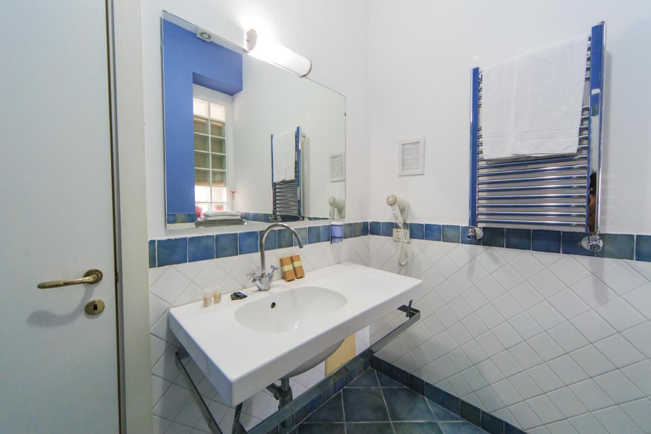Spaccanapoli Comfort Bed & Breakfast 2*