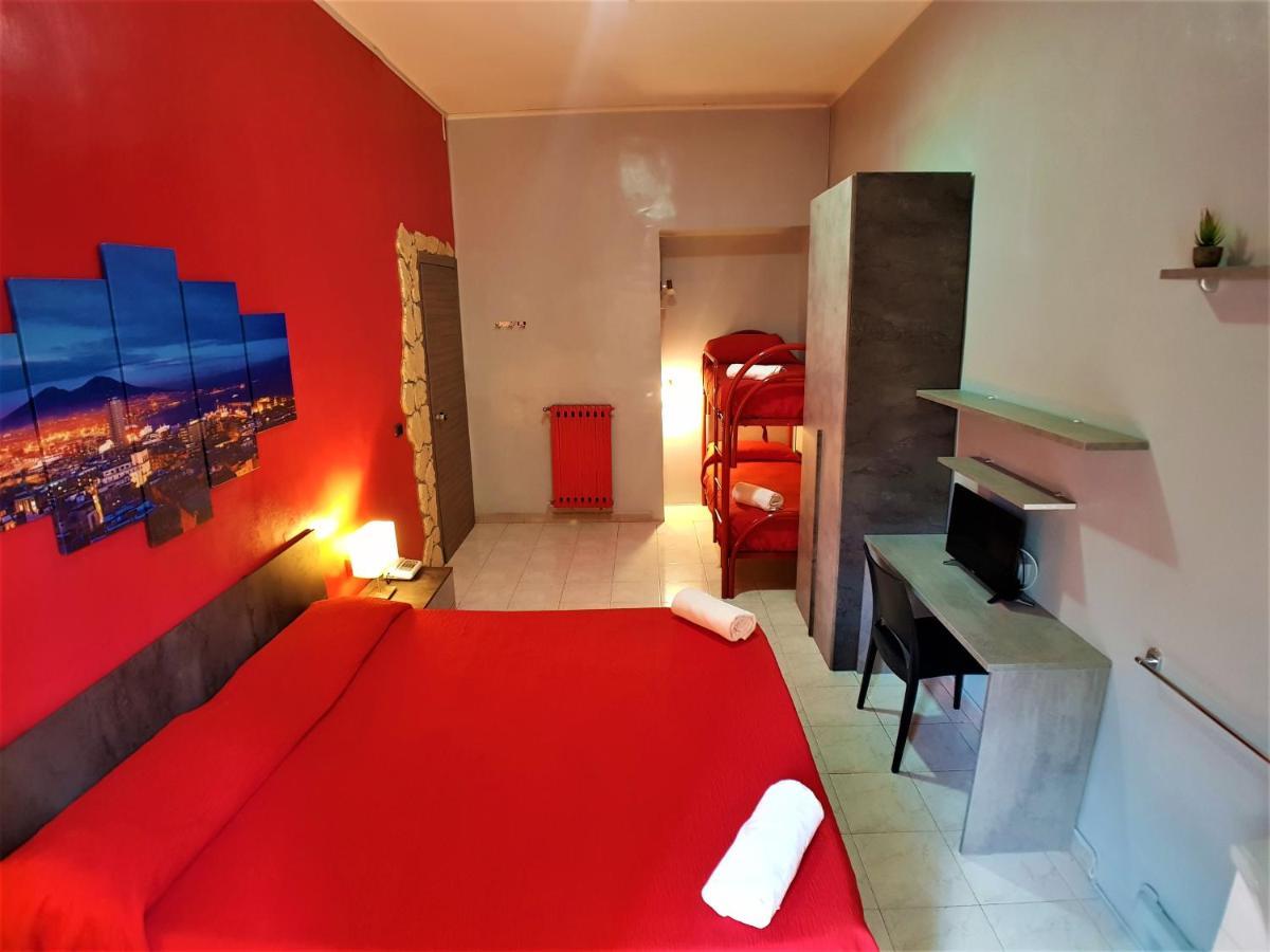 Ginevra Naples