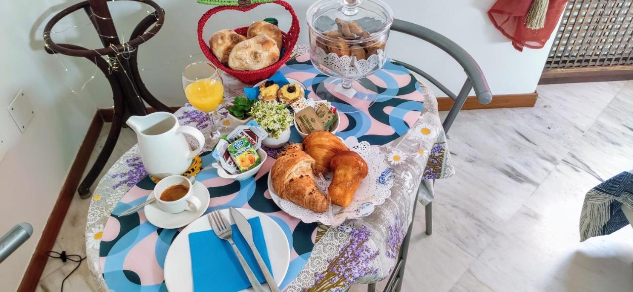 Bed & Breakfast La Casa Del Sole A Mergellina Naples