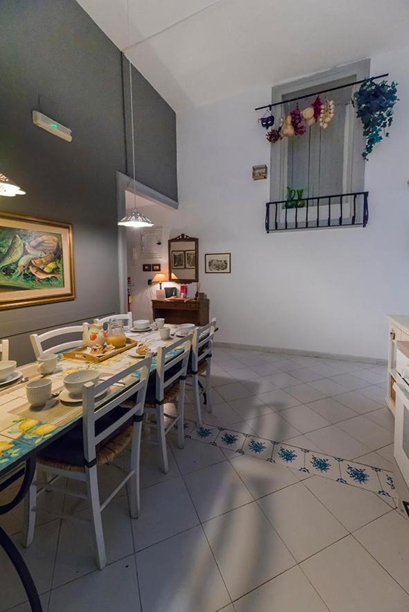 La Casa Napoletana - Ls Bed & Breakfast Naples
