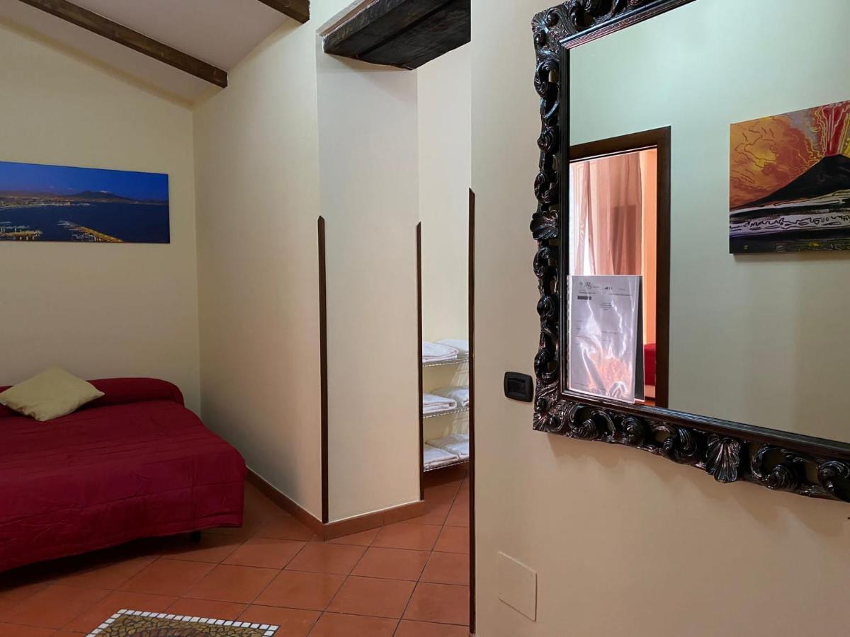 In Love: Vicoletto Dei Presepi *