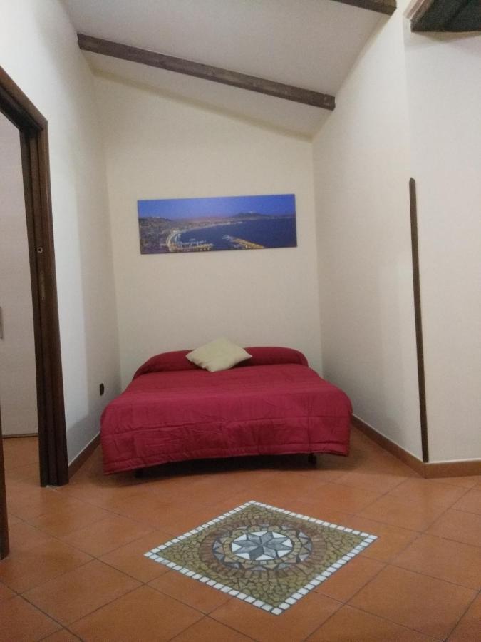In Love: Vicoletto Dei Presepi Apartment Naples