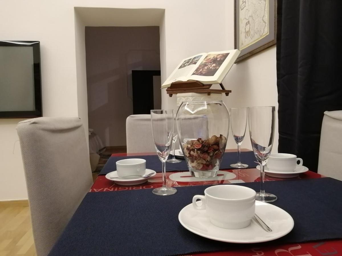 Apartment La Dimora Dei Borbone *