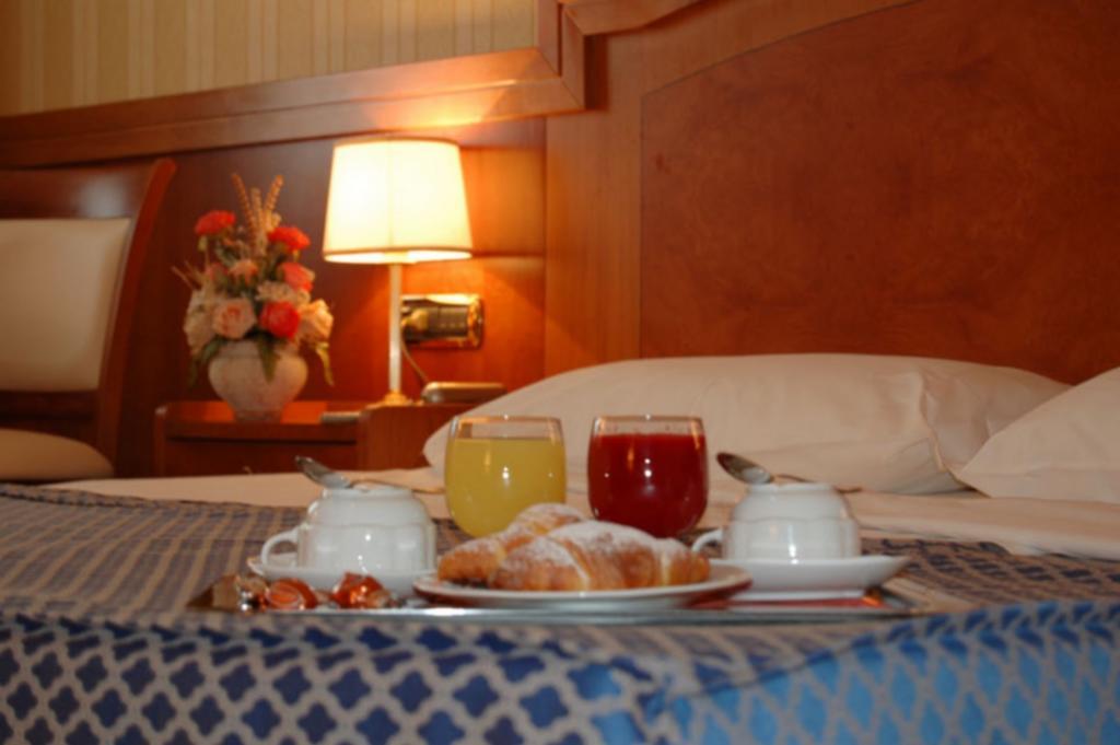 Hotel Joyfull Naples