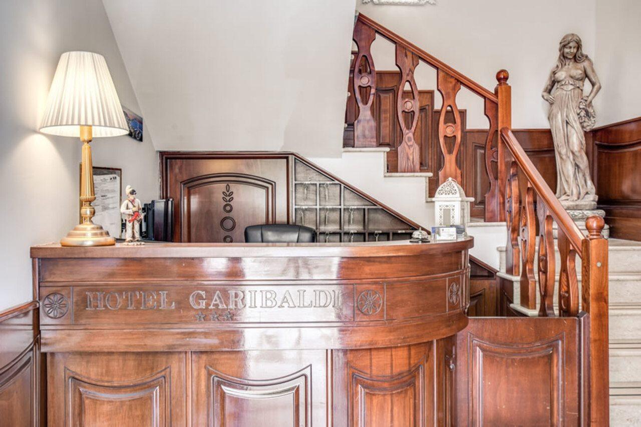 Hotel Garibaldi Naples