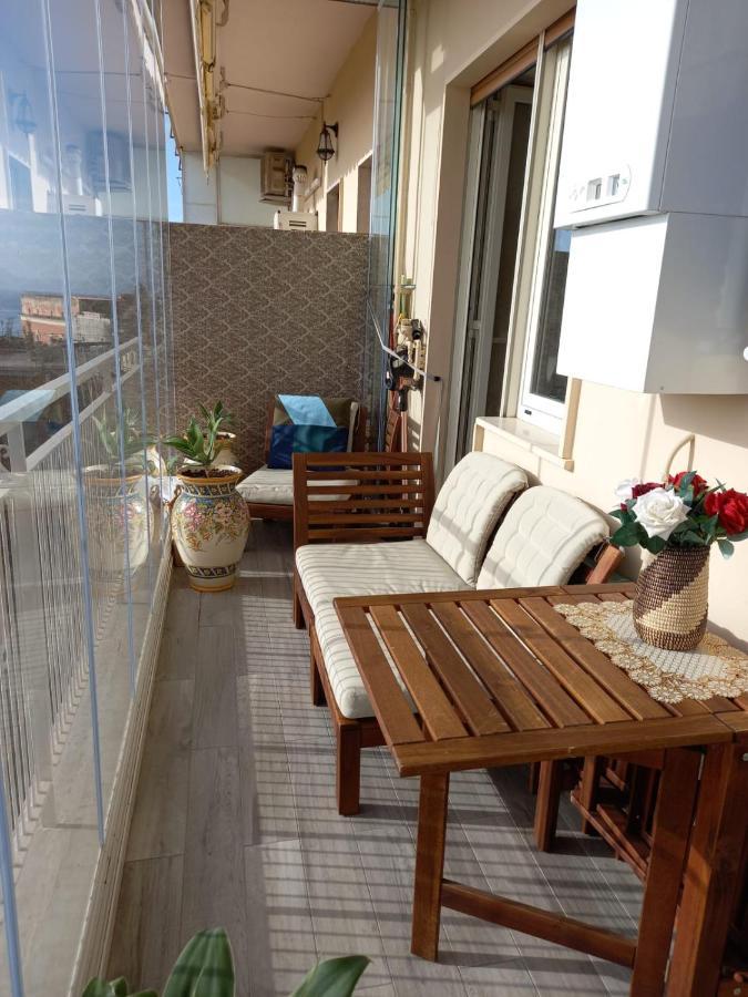 Estasi Naples