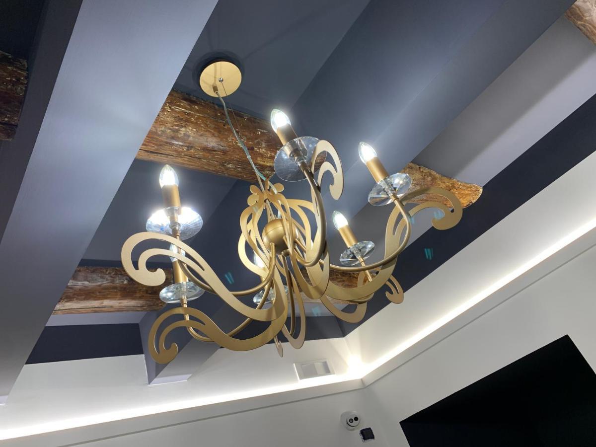 Toledo Boutique Naples