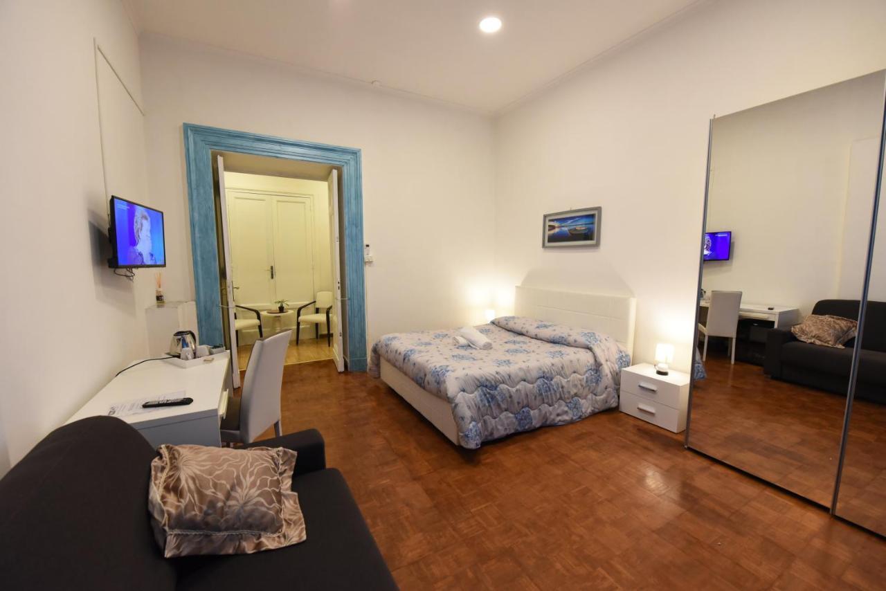 Maison Toledo 210 Bed & Breakfast 3*