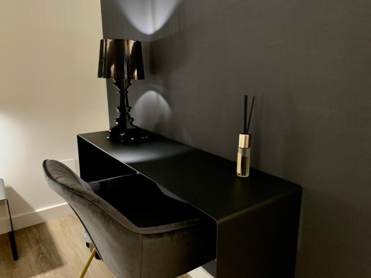 Toledo Boutique * Naples