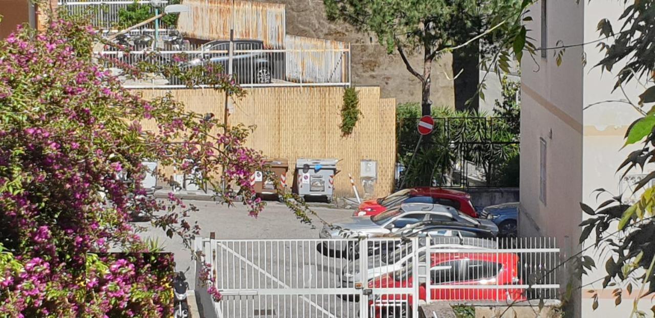 Bed & Breakfast Relais Montedonzelli 2*