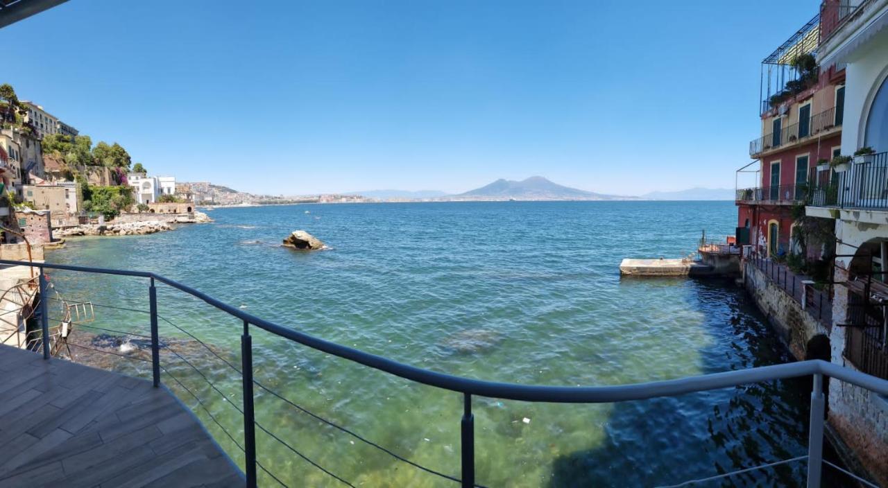 Apartment La Casa Sull' Acqua Naples