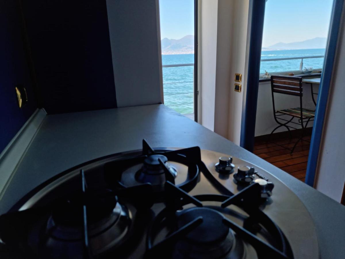 La Casa Sull' Acqua Apartment Naples