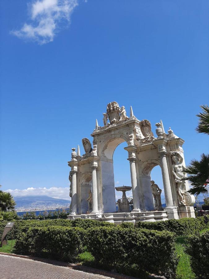 Fafgrandsuitenapoli Naples