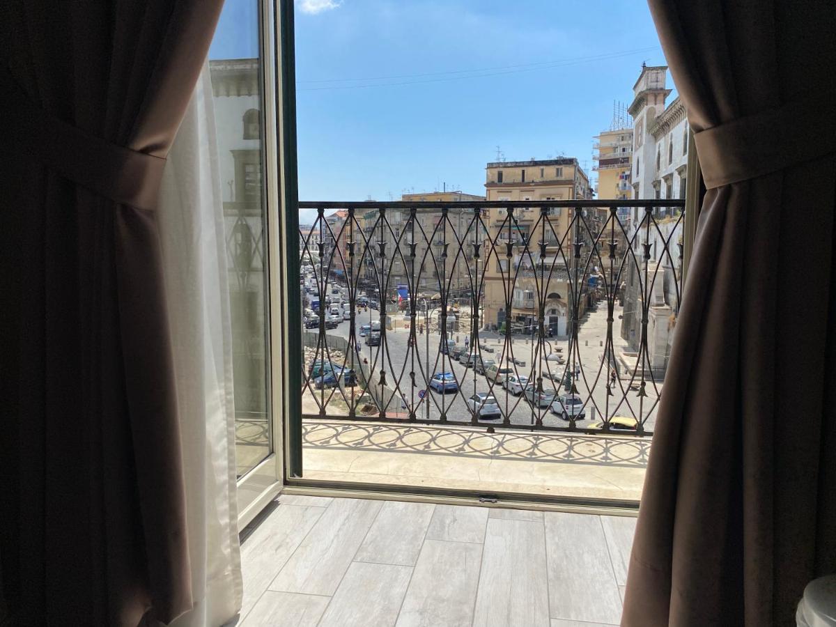 Napolitudine * Naples
