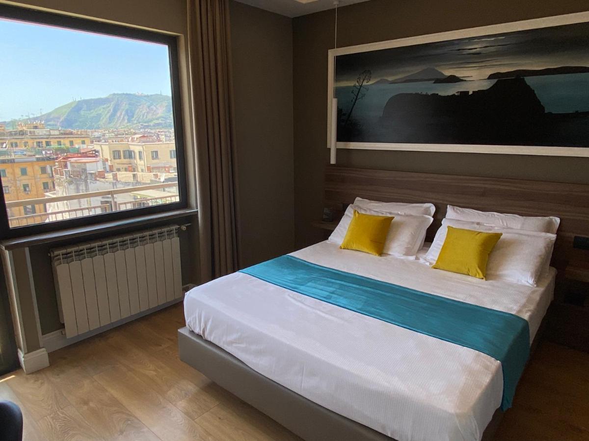 7th Floor Naples