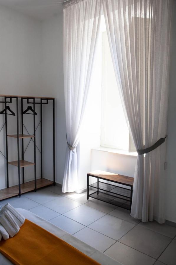 Guest house Track 60 - Private Garibaldi Naples