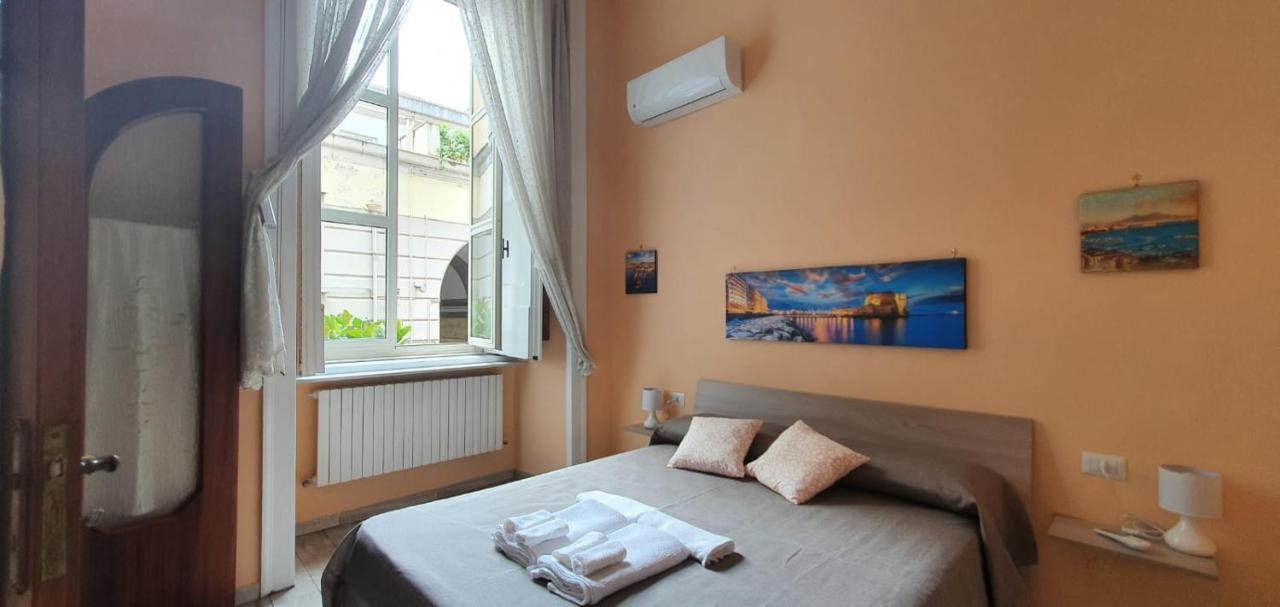 Bed & Breakfast Le Vie Del Centro - Naples
