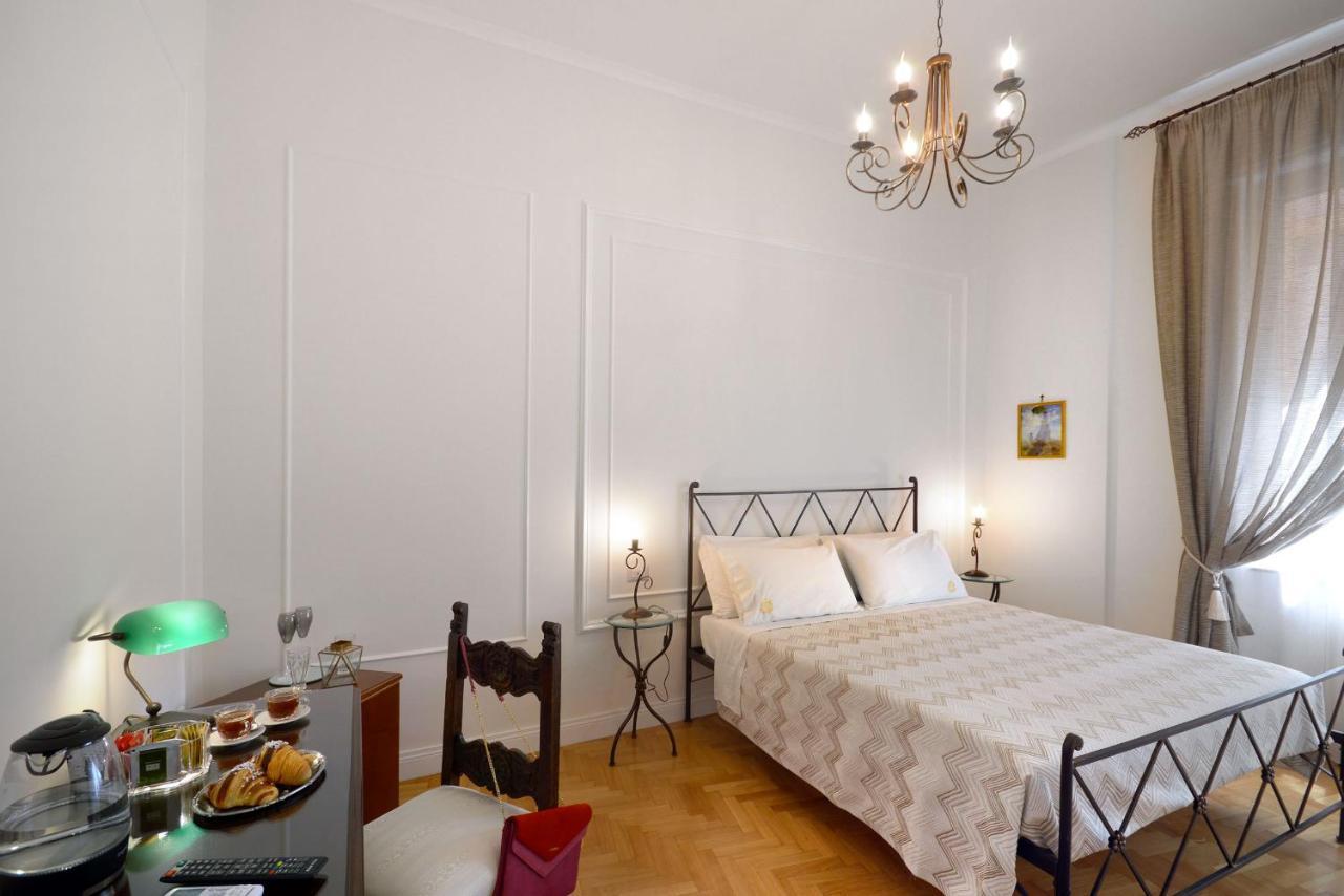 Residenza Borbonica Bed & Breakfast 2*