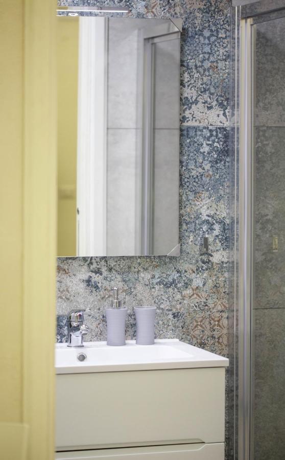Apartment Plebiscito House - Naples