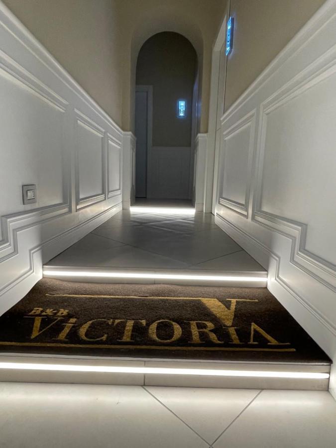 Victoria *