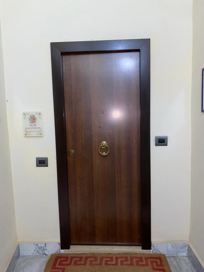 House S. Ferdinando * Naples
