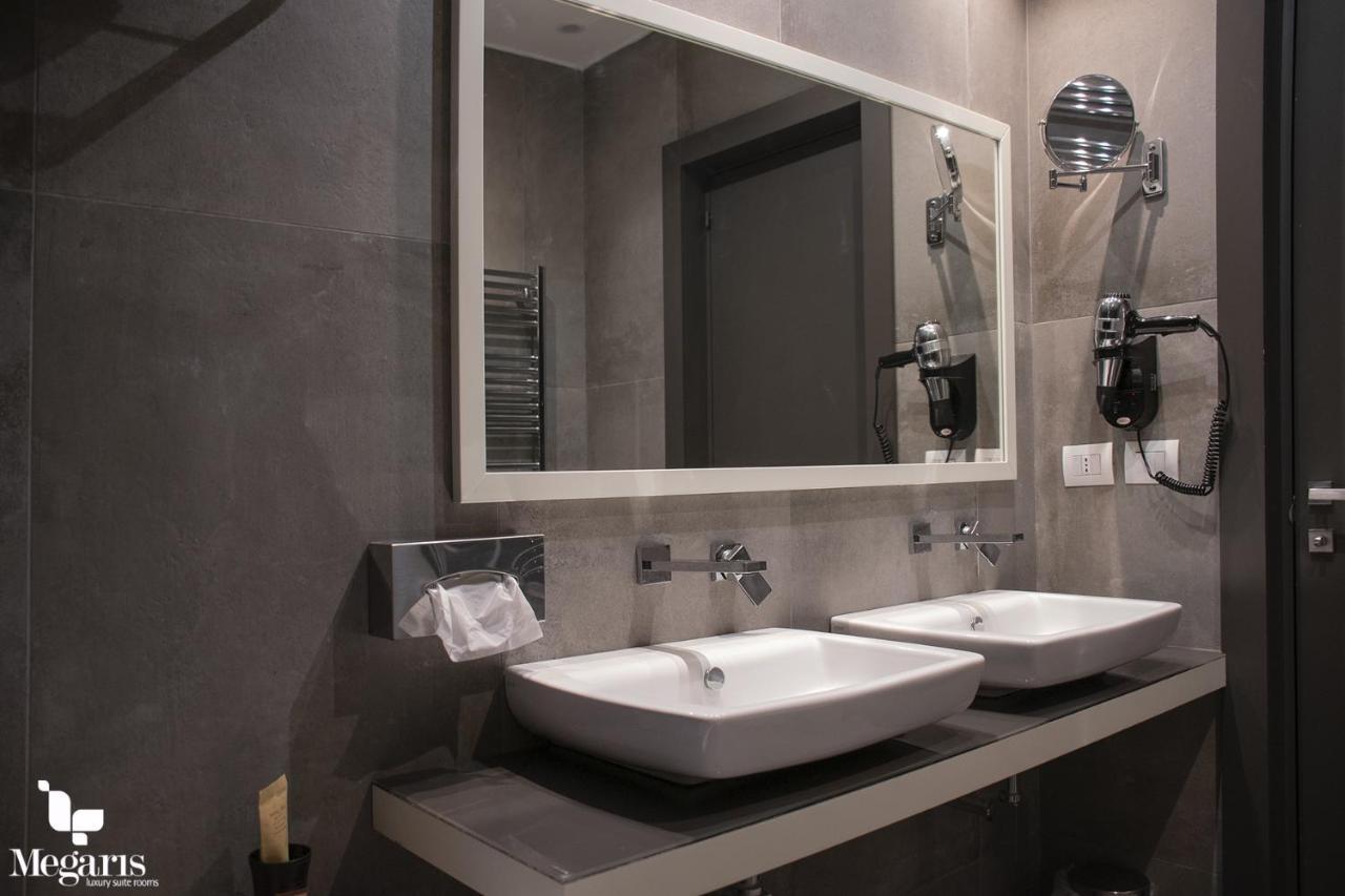 Bed & Breakfast Megaris Luxury