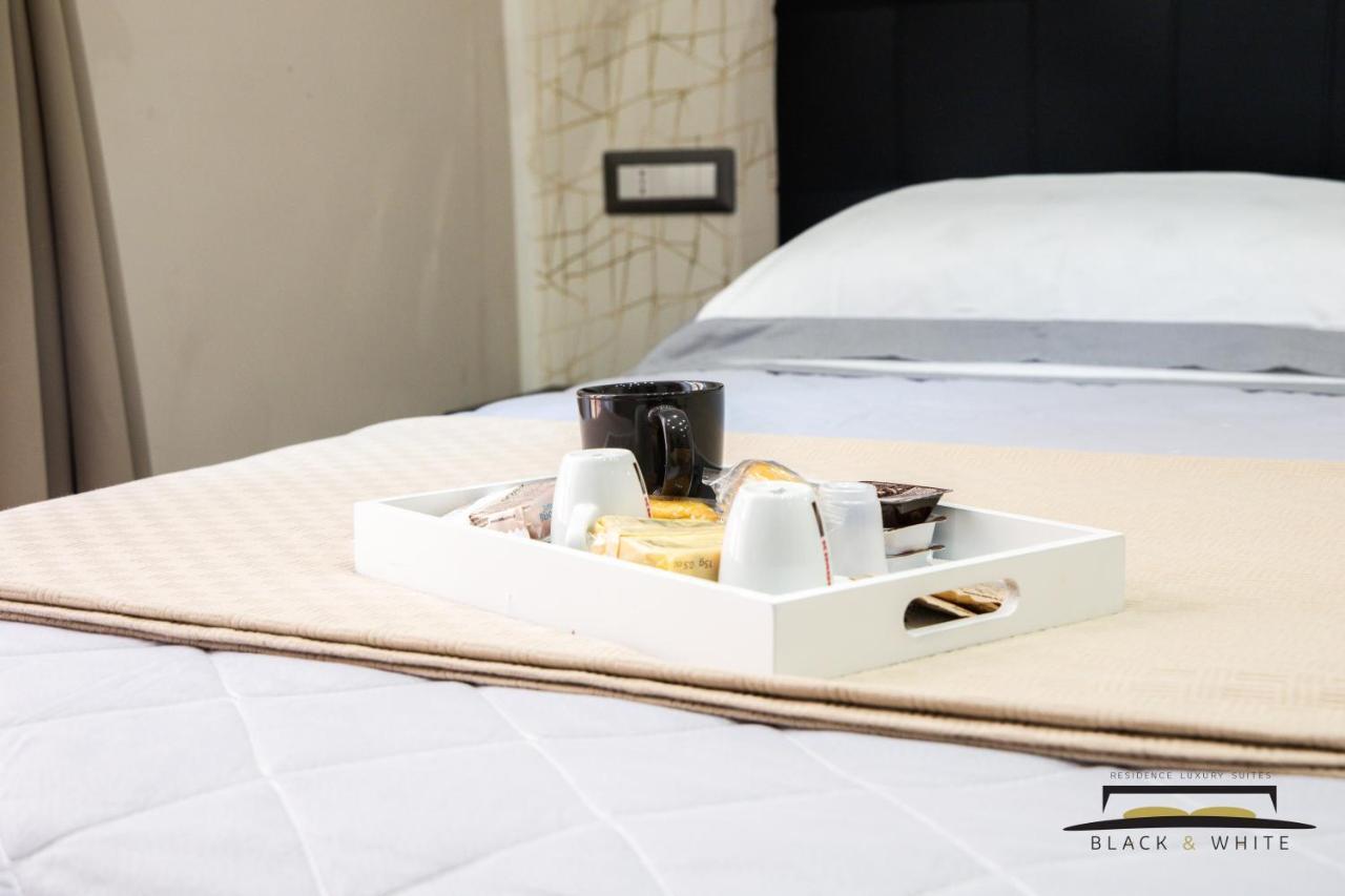 Black & White Guest house Naples