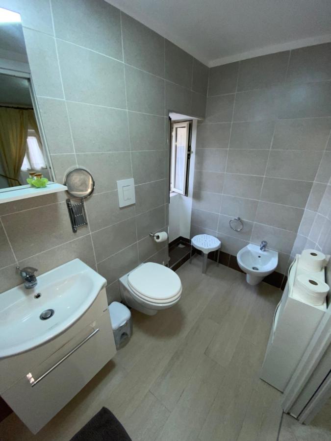House S. Ferdinando * Naples