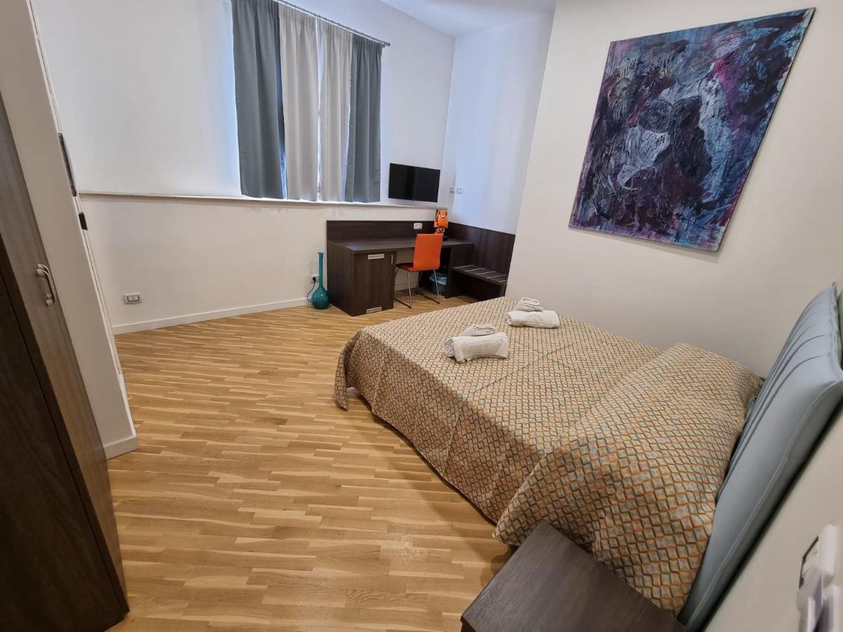 Bed & Breakfast Barbaja In Street Toledo 205