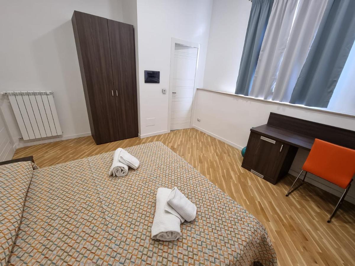 Barbaja In Street Toledo 205 Bed & Breakfast Naples