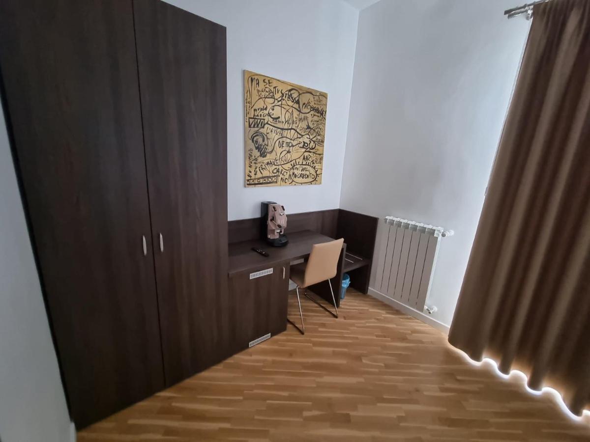 Barbaja In Street Toledo 205 Bed & Breakfast Naples