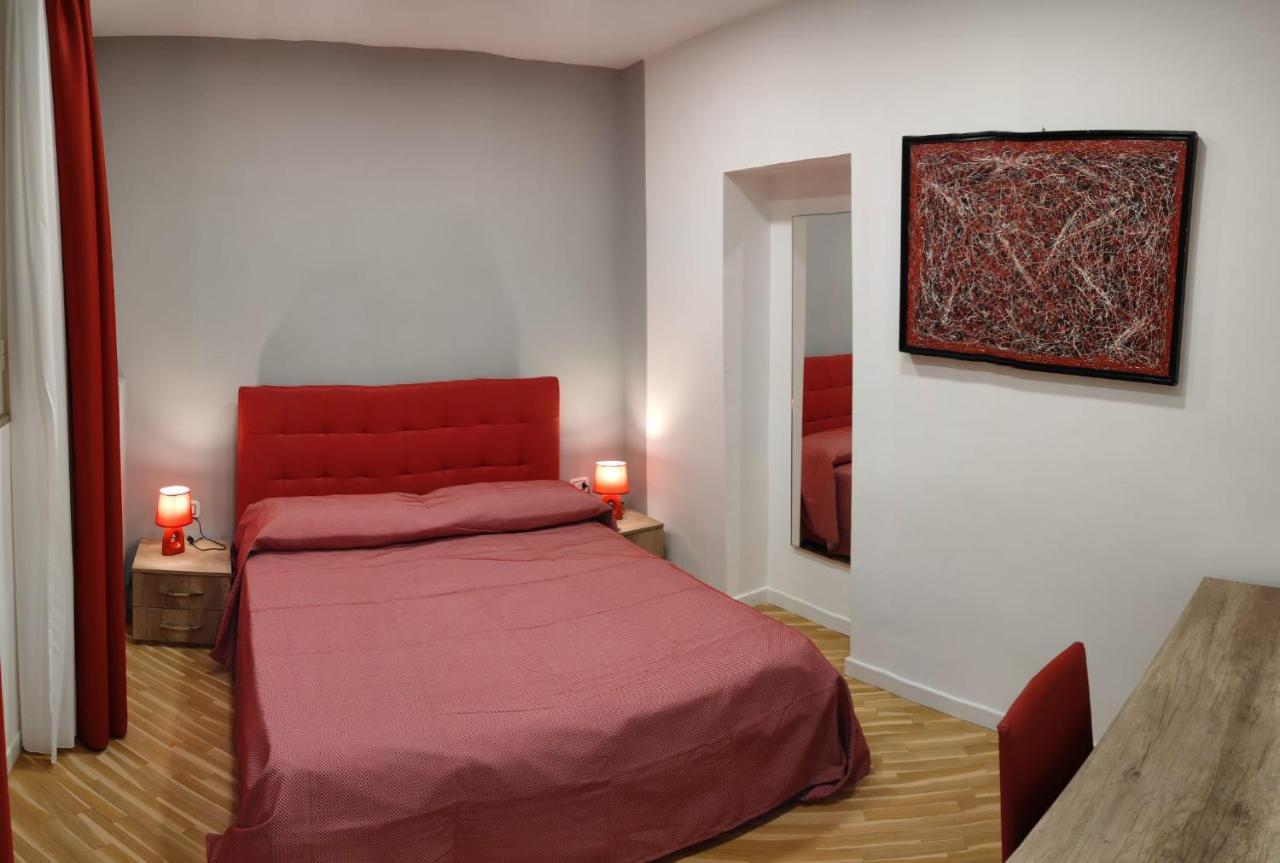 Barbaja In Street Toledo 205 Bed & Breakfast Naples