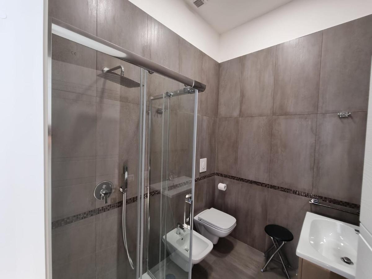 Bed & Breakfast Barbaja In Street Toledo 205 *