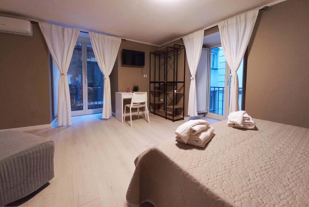 Le Stanze Di Partenope Bed & Breakfast Naples