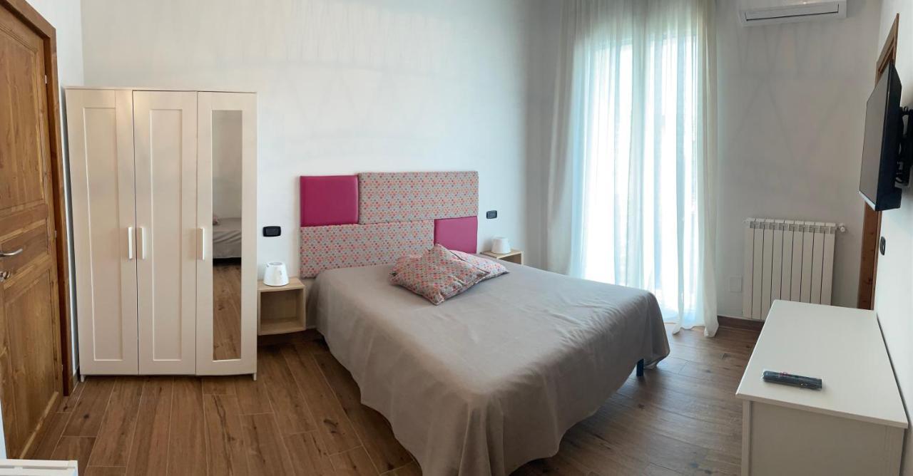 Reginella Naples