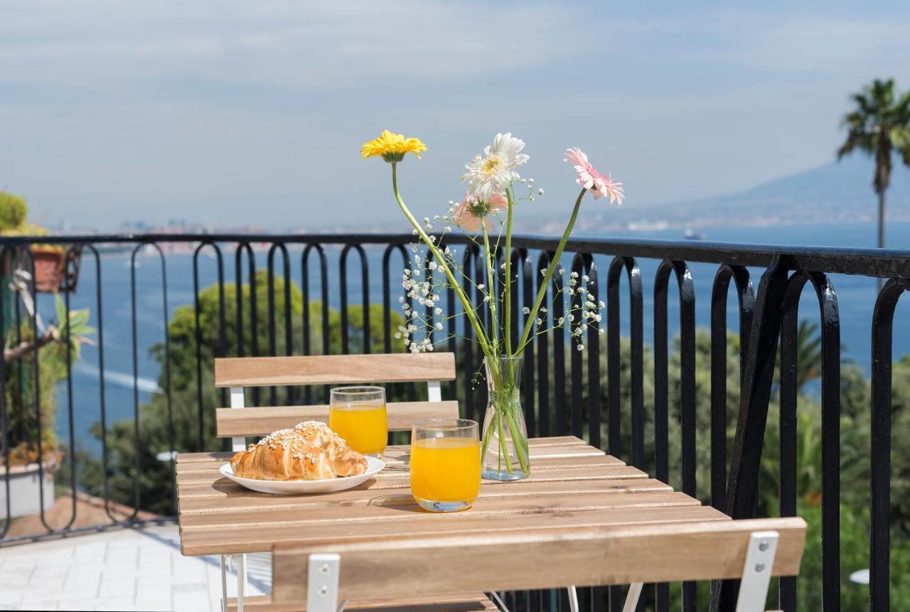 Apartment Bayview Posillipo, Modern, Spacious, Kids-friendly, Stunning View Naples
