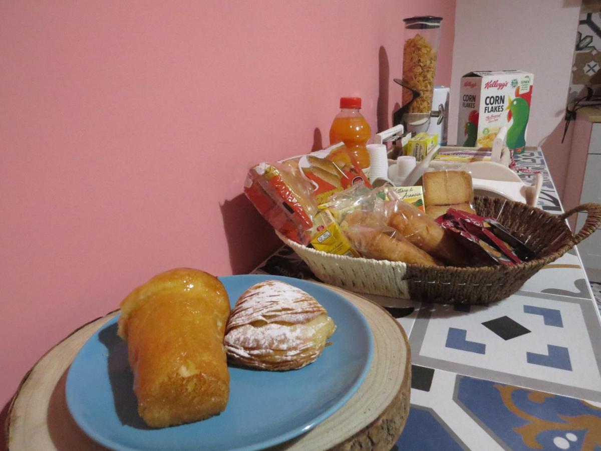 Napolide Bed & Breakfast *