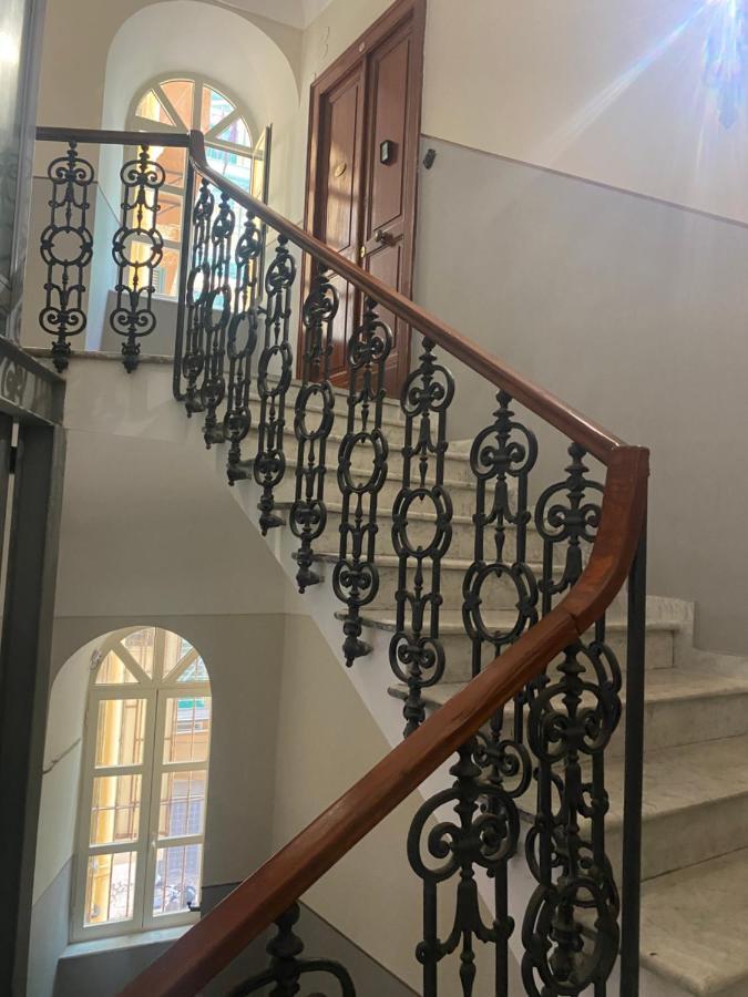 Apartment Miranda Nel Cuore Del Vomero Naples