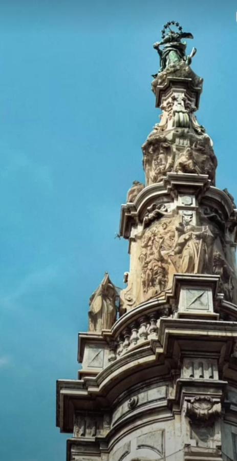 Milionaria * Naples