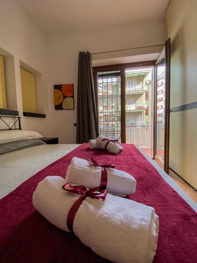 Phoenix House Apartment *