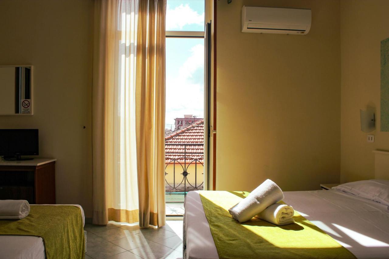 Garden 3* Naples